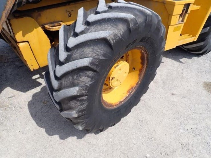 2009-deere-310sj-image-68