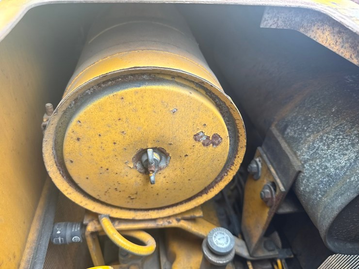 john-deere-450e-image-46