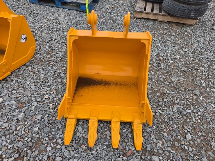 caterpillar-305-image-5