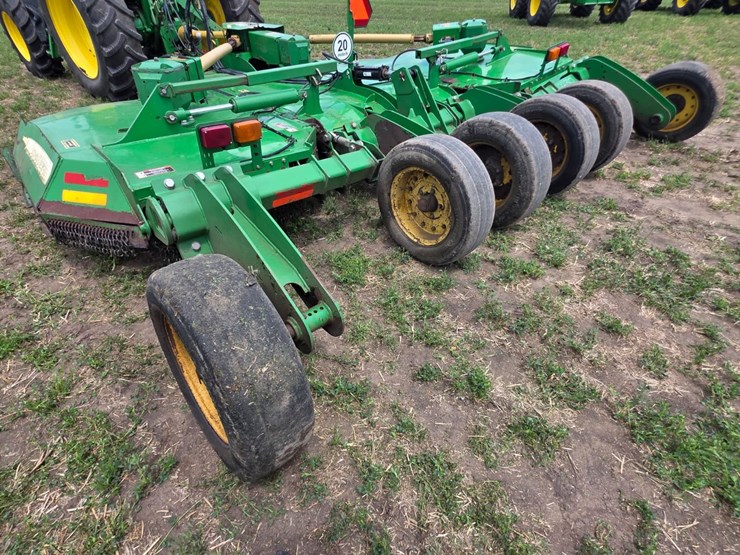 john-deere-r15-image-10