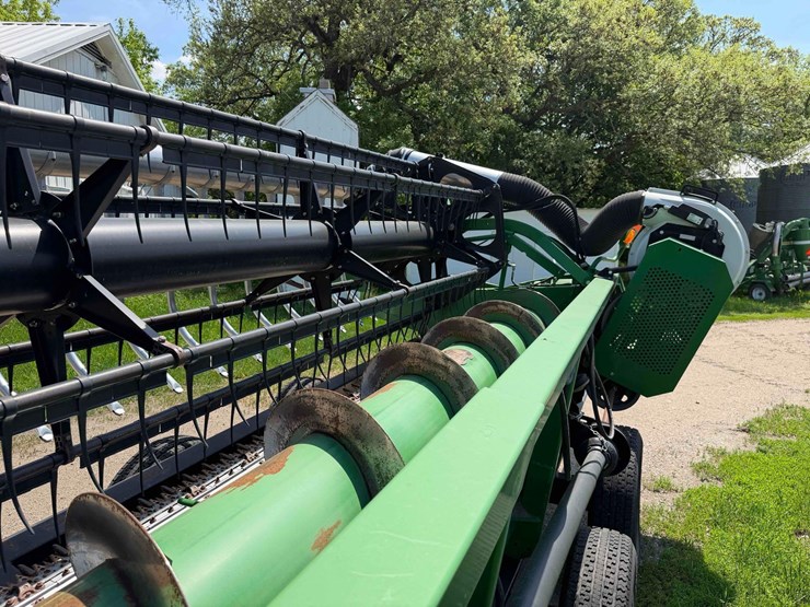 john-deere-630-image-9