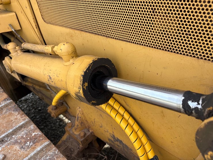 caterpillar-d3c-xl-image-21