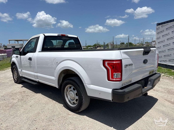 2016-ford-f150-image-3