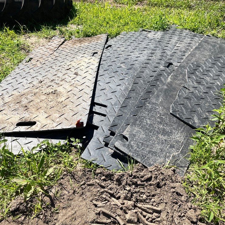 #7124 • Landscaping Ground Protecting Mat Sections