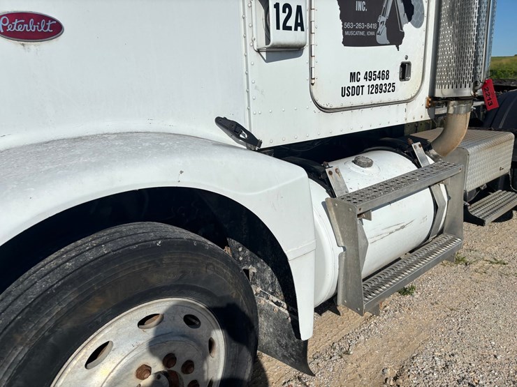 1988-peterbilt-377-image-9
