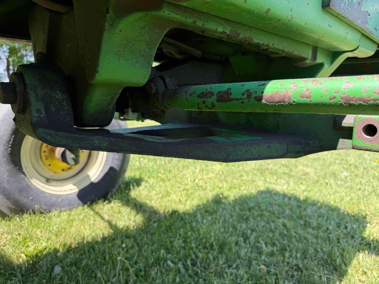 1984-john-deere-4250-image-17