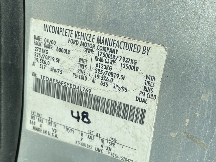 2000-ford-f550-image-44