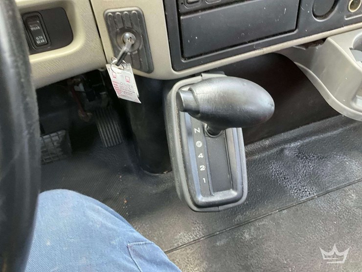2017-international-durastar-4300-image-21