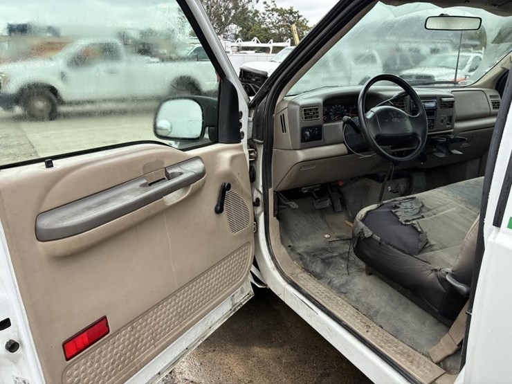 2001-ford-f250-image-13
