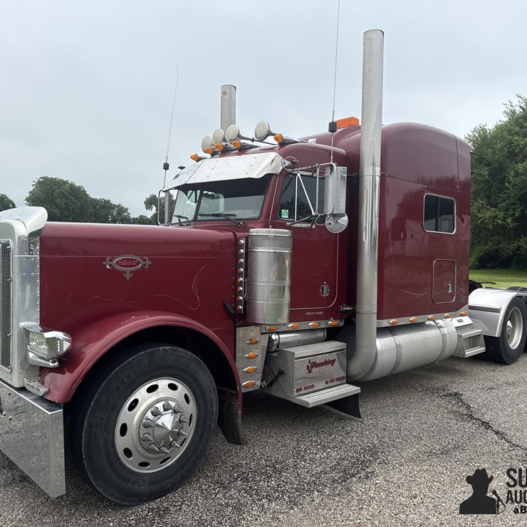 2003 PETERBILT 379
