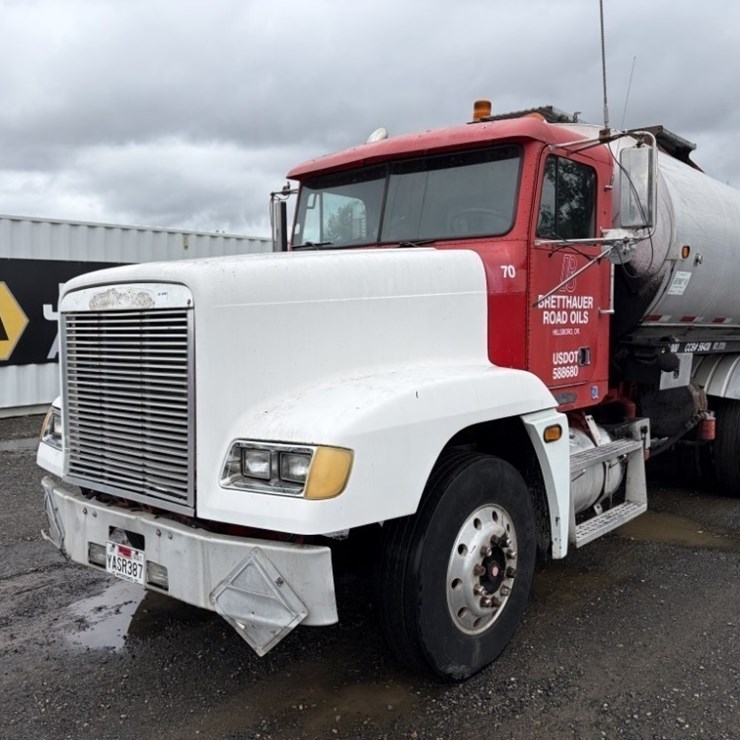 1992 Freightliner USF-1E Asphalt Distributor Truck