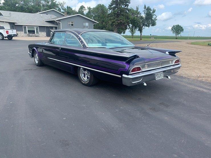 1960-ford-starliner-image-7