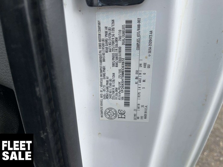 2021-ford-f550-image-27