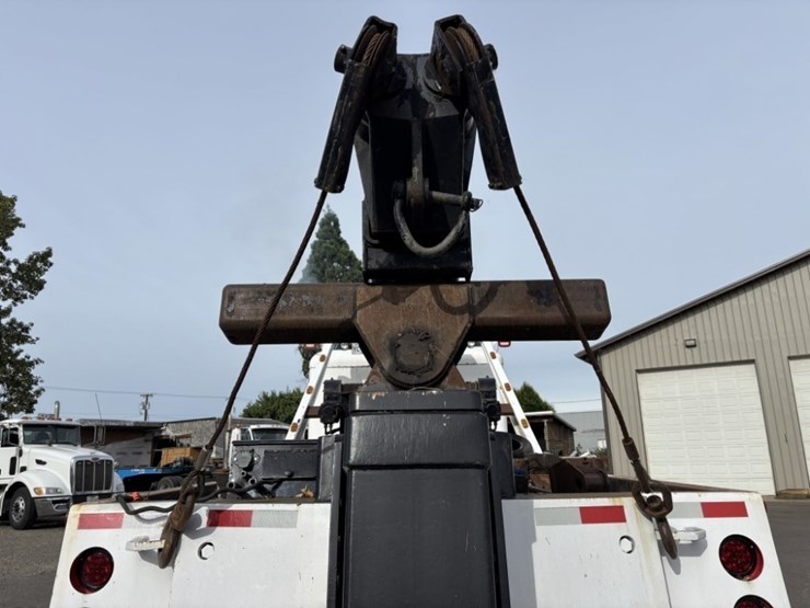 1989-peterbilt-377-image-33