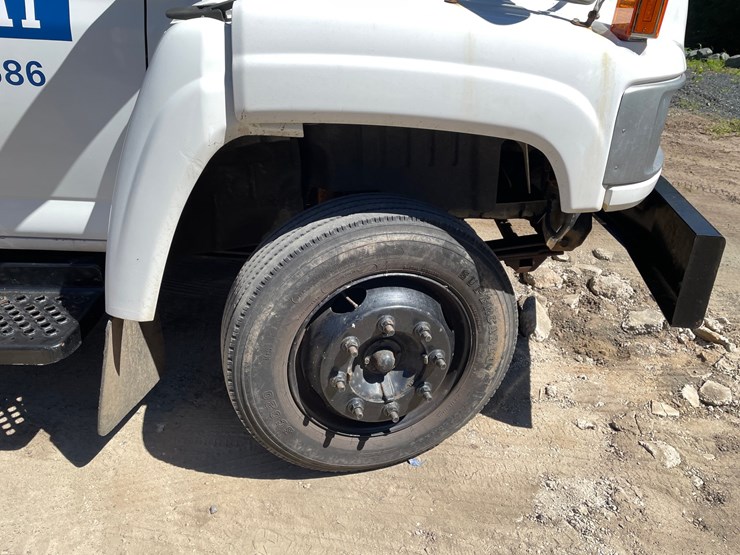 #7099-•-2005-gmc-c5500-with-alum-line-aluminum-dump-box-(wi-title-in-delay)-image-11