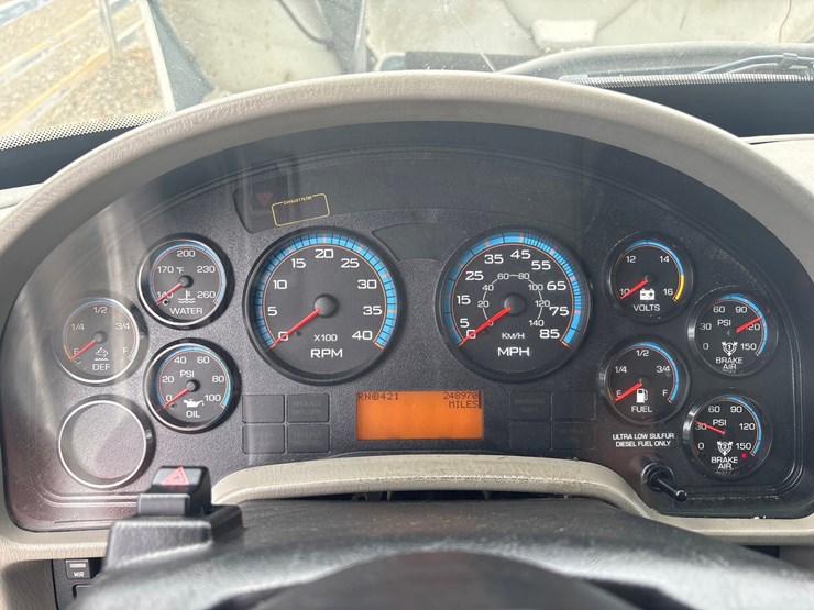 2015-international-durastar-4300-image-40