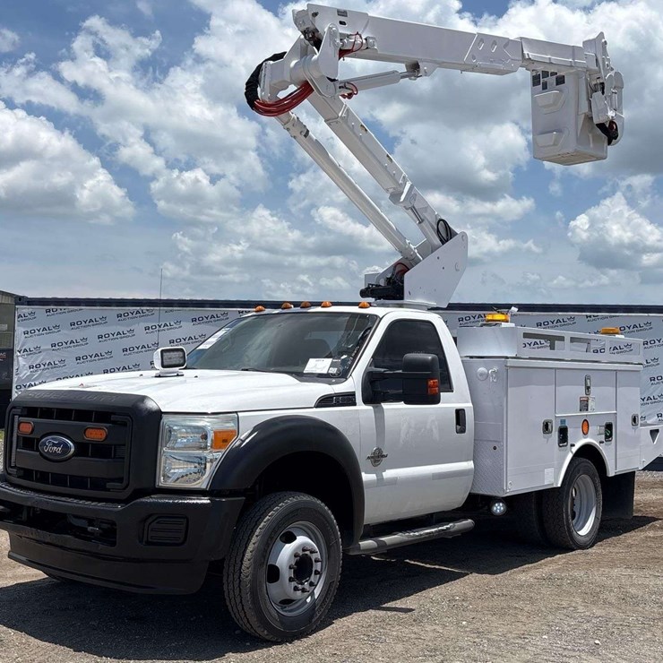 2016 FORD F550