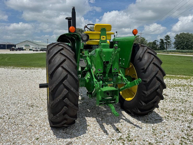 john-deere-4320-image-5