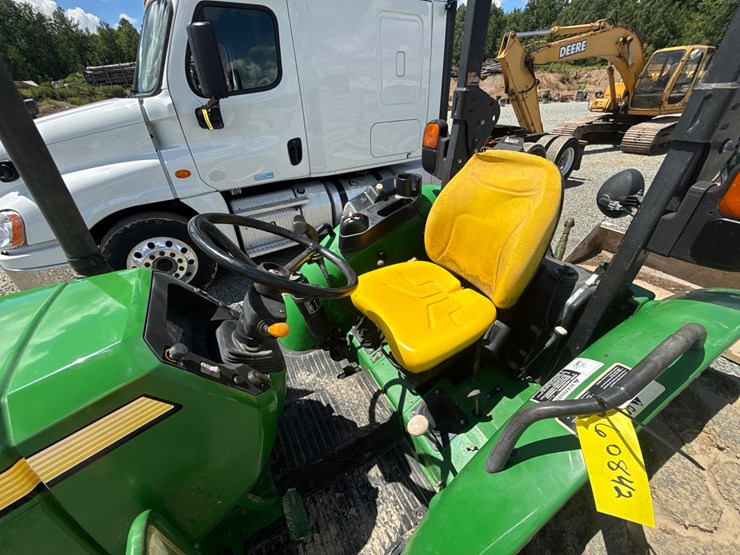 2018-john-deere-5065e-image-50