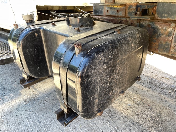 #7099-•-2005-gmc-c5500-with-alum-line-aluminum-dump-box-(wi-title-in-delay)-image-35