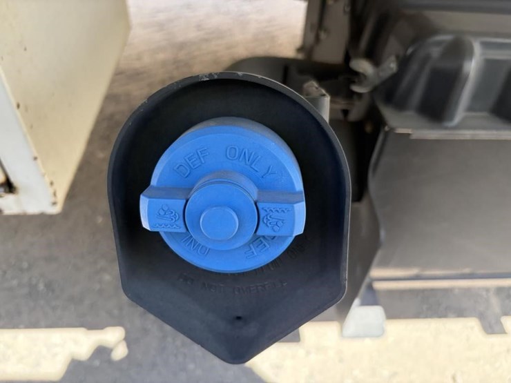 2012-ford-f650-image-11