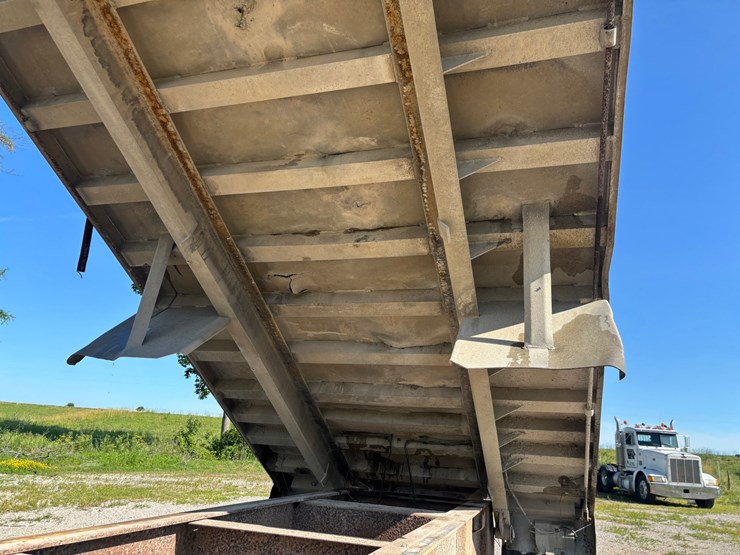 #2216-•-1978-montone-28'-end-dump-semi-trailer-image-9