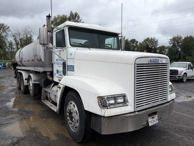 1997-freightliner-usf-1e-asphalt-distributor-truck-image-2