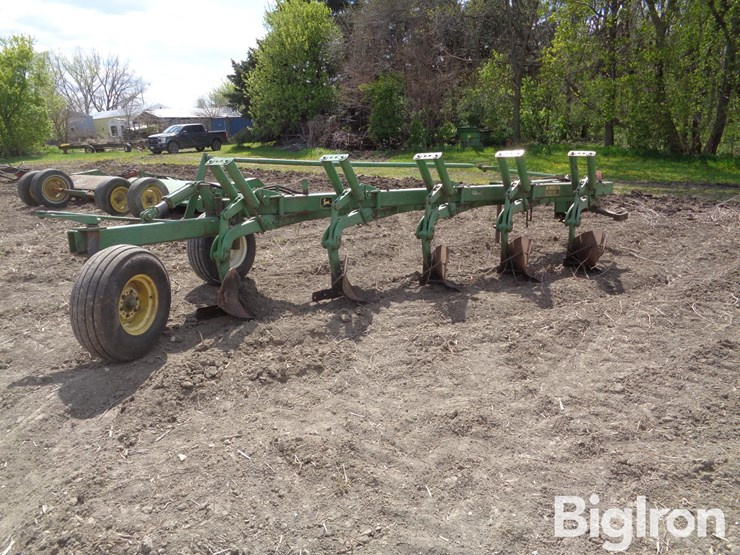 john-deere-2500-image-5