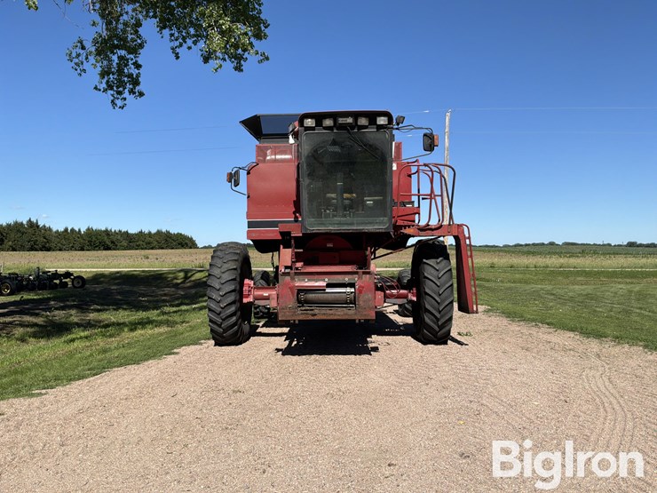 1989-case-ih-1660-image-2