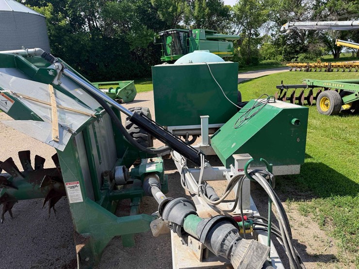 areomaster-pt-130-compost-turner-image-25