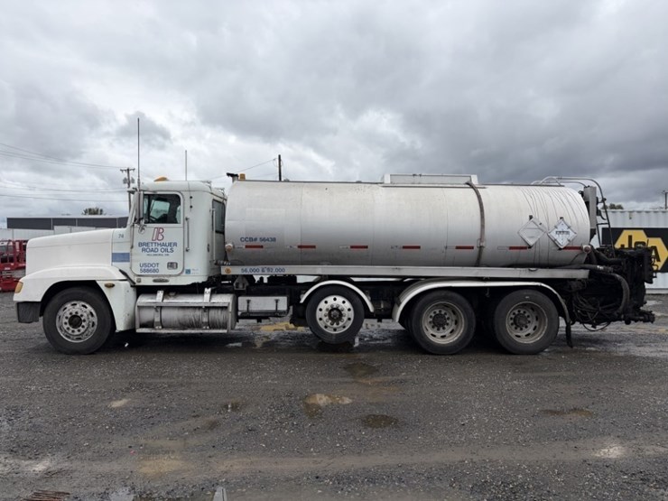1997-freightliner-usf-1e-asphalt-distributor-truck-image-7