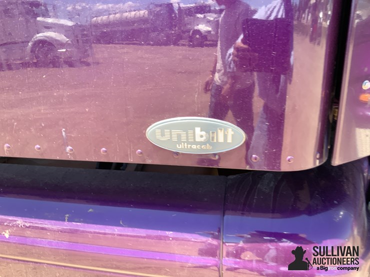 2010-peterbilt-386-image-13