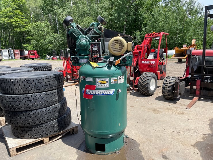 #6077-•-champion-air-compressor-image-1