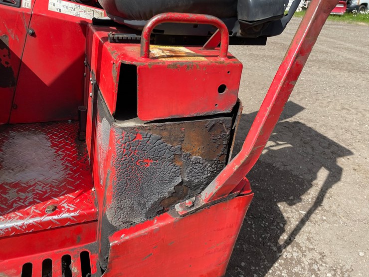 #6052-•-manitou-piggyback-forklift-image-28