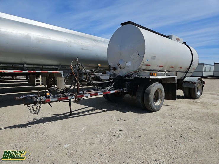 pup-tank-trailer-image-1
