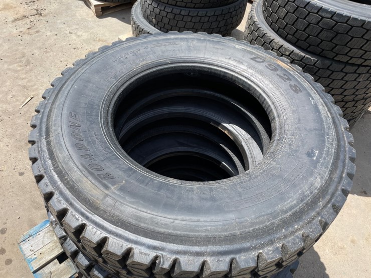 #6512-•-set-of-(4)-semi-tires-image-6