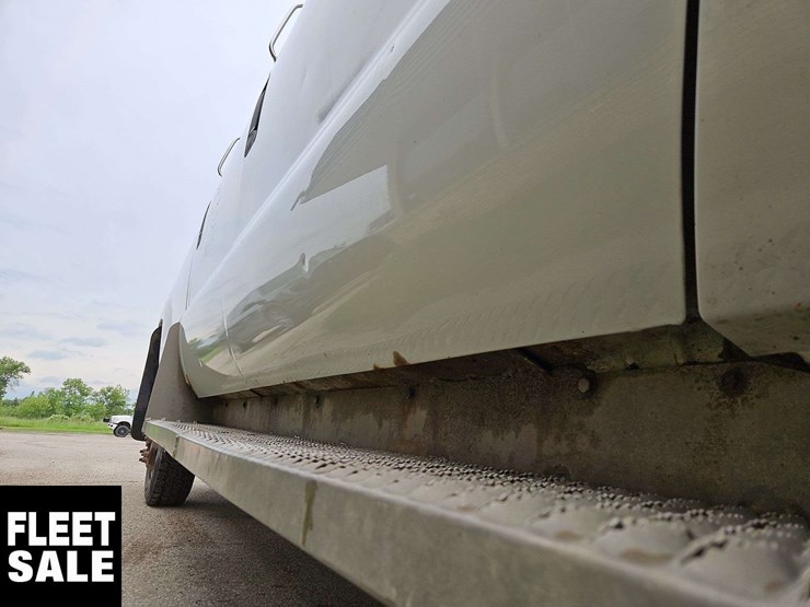2012-ford-f350-image-8