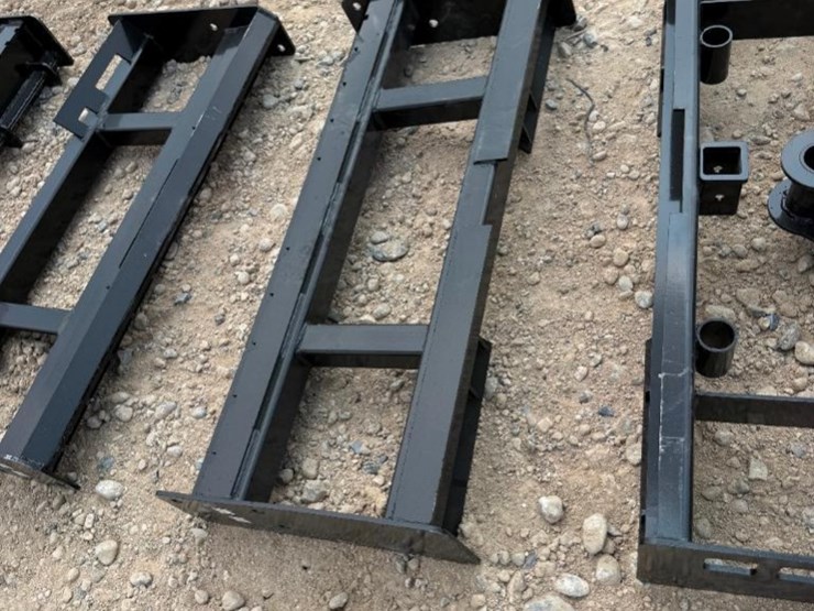 2026-wolverine-pff2-13-45w-pallet-fork-frame-image-2