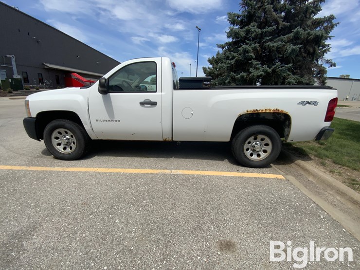 2013-chevrolet-silverado-1500-image-8