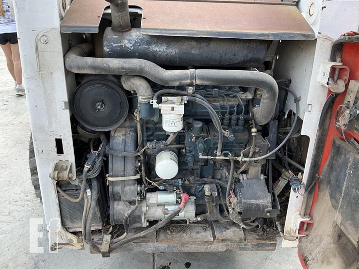 2008-bobcat-s300-image-16