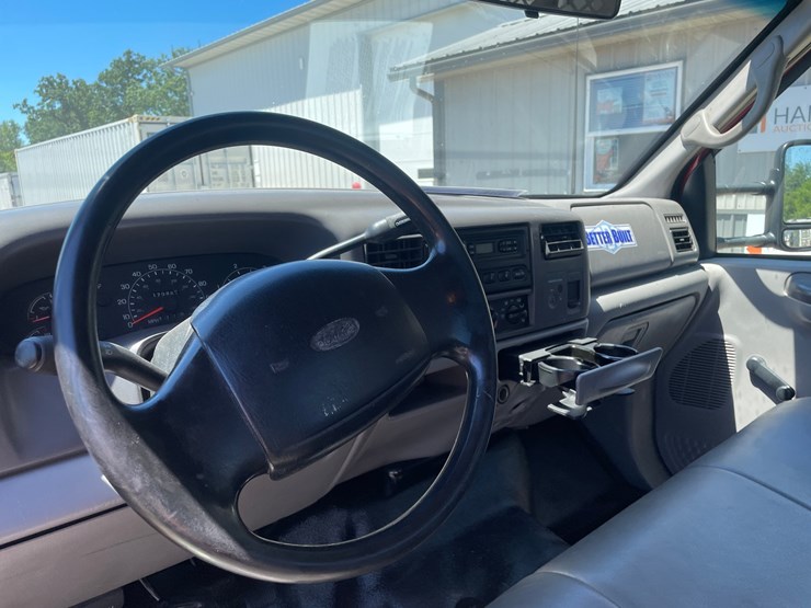 2001-ford-f550-image-32