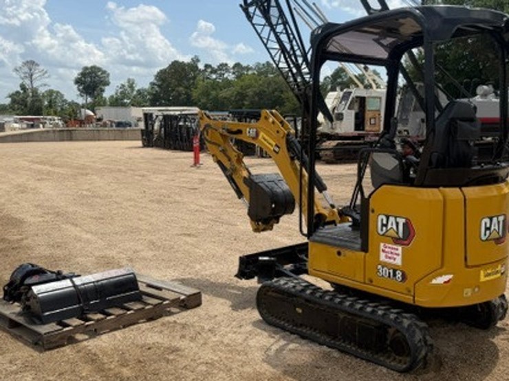 caterpillar-301.8-image-6