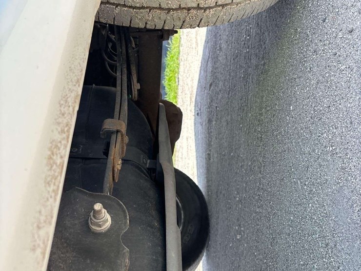 2017-ford-f150-image-9