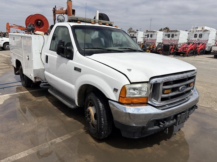 2001-ford-f350-image-2