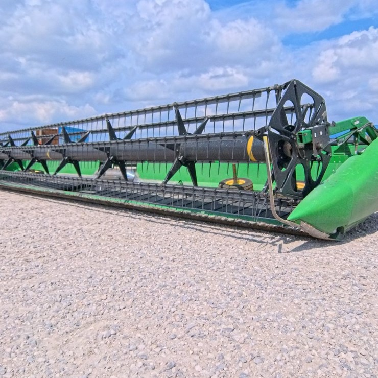 JOHN DEERE 635