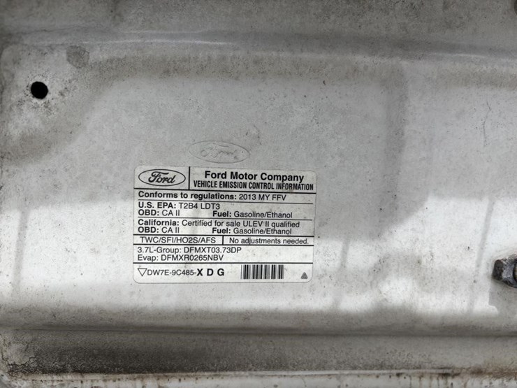 2013-ford-f150-xl-image-8