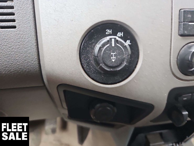 2015-ford-f350-image-32