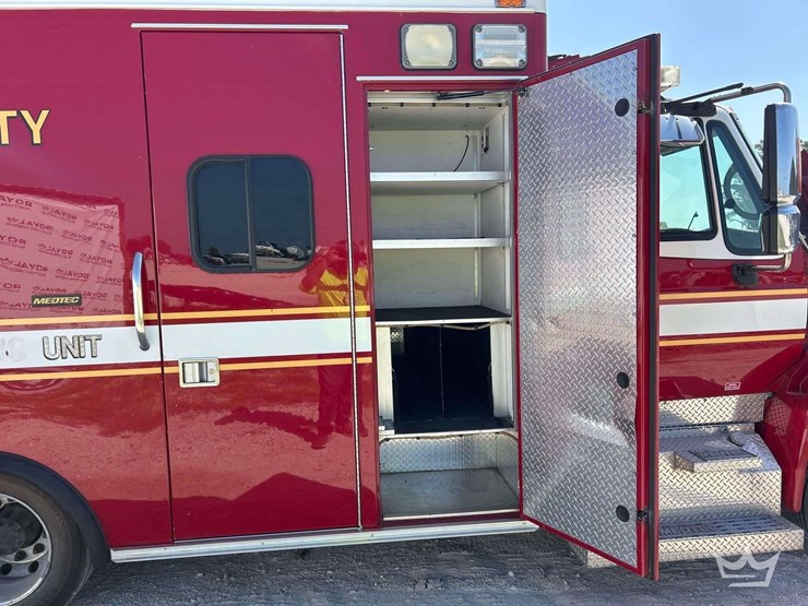 2011-international-durastar-4400-image-31