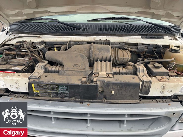 2002-ford-e-series-s/a-service-truck-image-25
