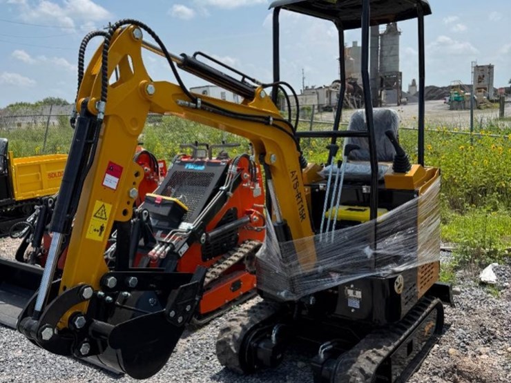 2026-ats-ats-rt15r-rt15r-mini-excavator-image-1